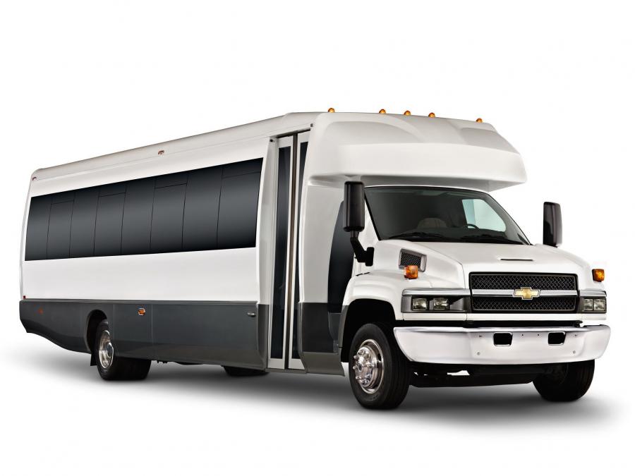 Chevrolet Express C4500 Cutaway Shuttle Bus '2010